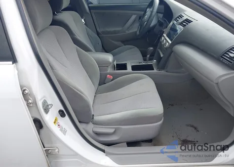 2010 Toyota Camry z USA, uszkodzony, nr VIN 4T4BF3EK9AR011254